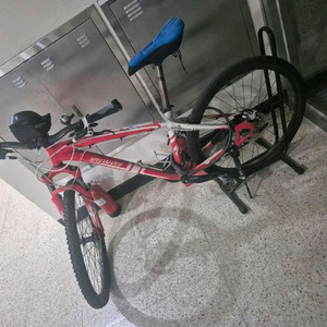 스페셜라이즈드 하드락 MTB 자전거 이미지