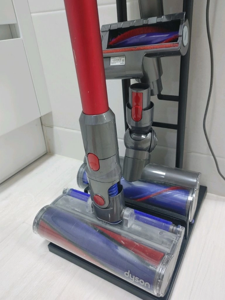 다이슨 V10 풀셋(거치대포힘) 이미지