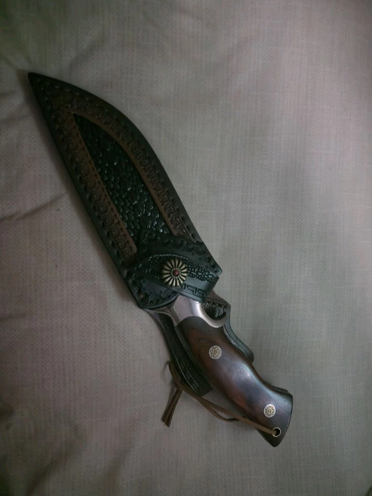 캠핑용 수제 칼 이미지