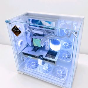 라이젠7 9800X3D RTX5080 화이트신품 어항본체 이미지