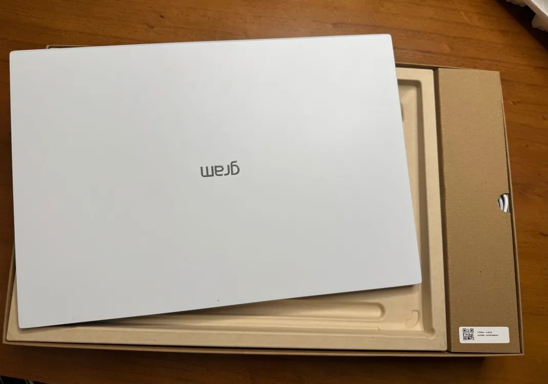 LG그램 17인치 노트북 17ZD90TL-GX79K (Ultra7-258V/32GB/256GB/FD) 스노우 화이트 이미지