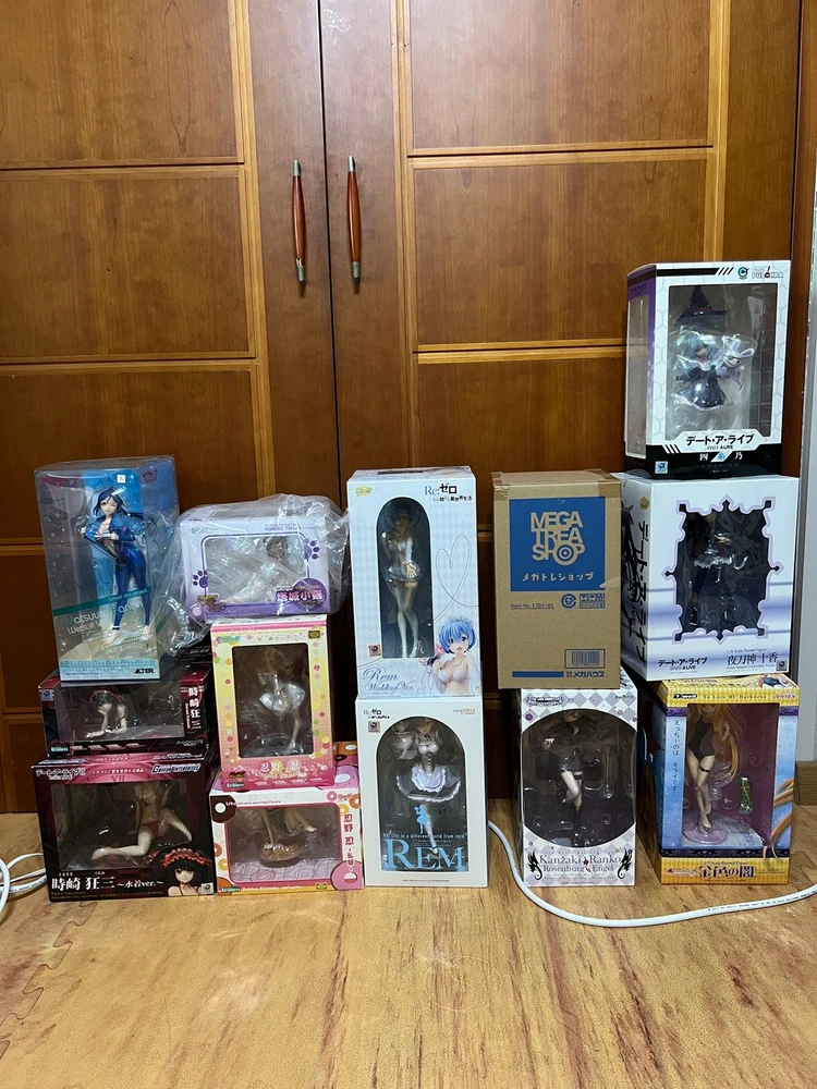 각종 미소녀 피규어 팝니다. (리제로,데어라,아이마스,럽라,하이스쿨 dxd 등) 이미지