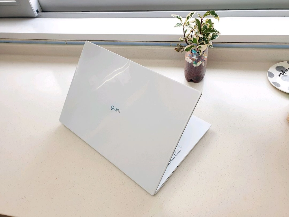 신동급 LG 그램 22년 고해상도 16인치 코어 i5 초경량 정품 윈11 이미지