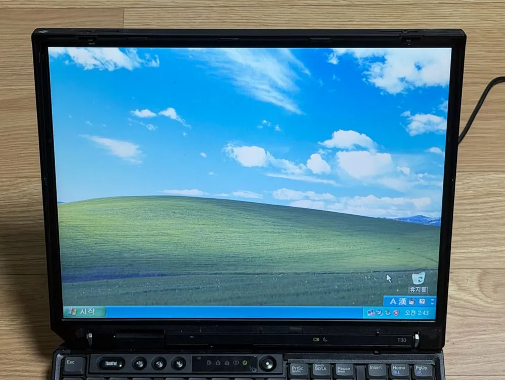 LG IBM 씽크패드 T30 노트북 - 희귀 레트로 모델 윈도우 XP ThinkPad 이미지