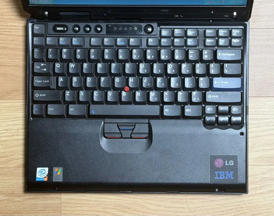 LG IBM 씽크패드 T30 노트북 - 희귀 레트로 모델 윈도우 XP ThinkPad 이미지