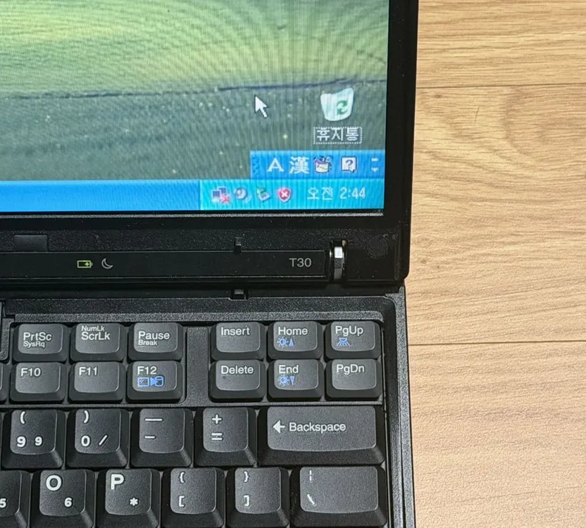 LG IBM 씽크패드 T30 노트북 - 희귀 레트로 모델 윈도우 XP ThinkPad 이미지