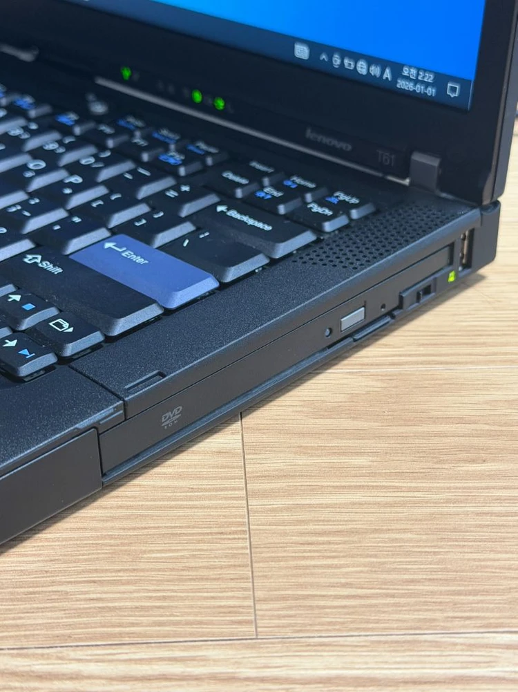 레노버 씽크패드 T61 레트로 노트북 Lenovo ThinkPad 이미지