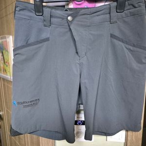 클라터뮤젠 바나디스 반바지 VANADIS 2.0 S 판매합니다. 이미지