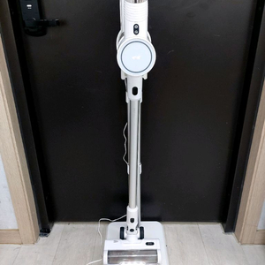아이닉 무선청소기 이미지