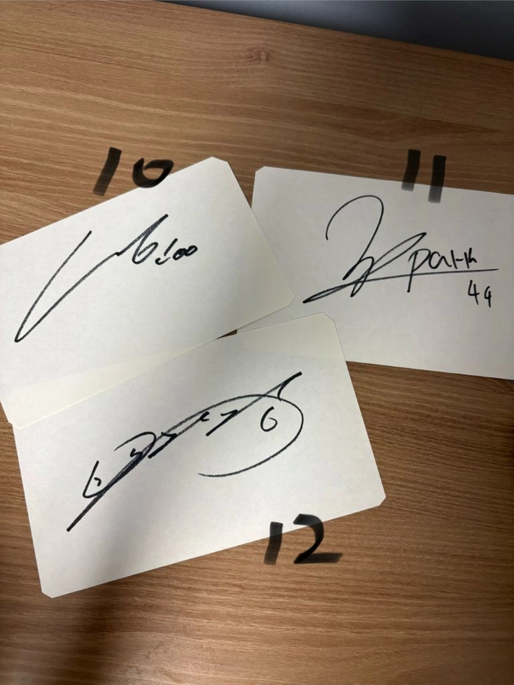 롯데자이언츠 친필 싸인볼 이미지