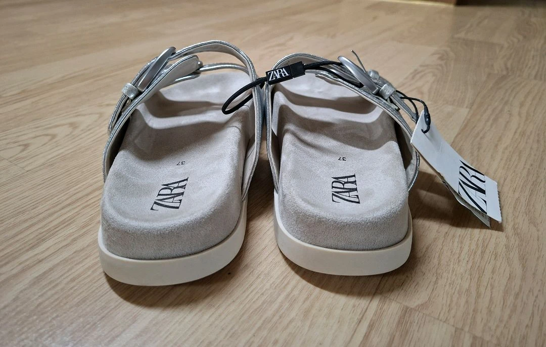 ZARA 실버 버클 스트랩 샌들 240 (새상품) 이미지