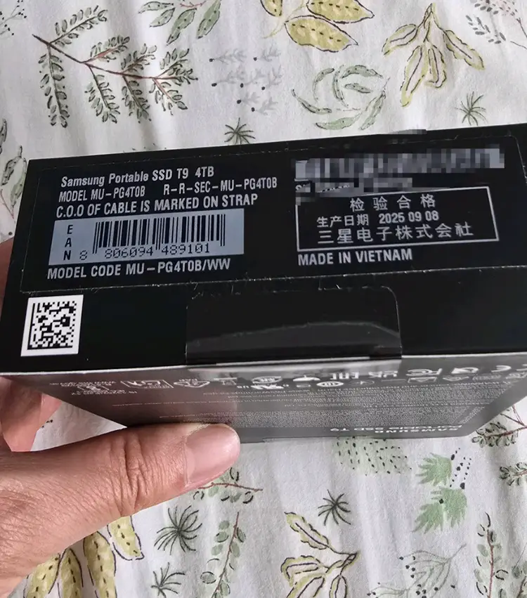 [미개봉] 삼성 포터블 SSD T9 4TB 국내정품 판매합니다. 이미지