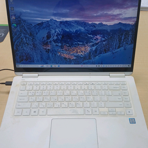 삼성 i5 8세대 노트북 부품용 NT950SBV-A58WA 이미지