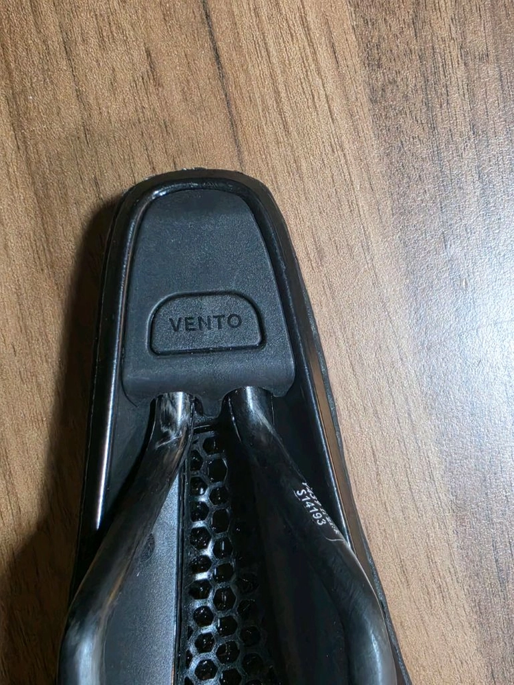 [새제품]피직 벤토 아르고 R1 어댑티브 140mm판매합니다 이미지