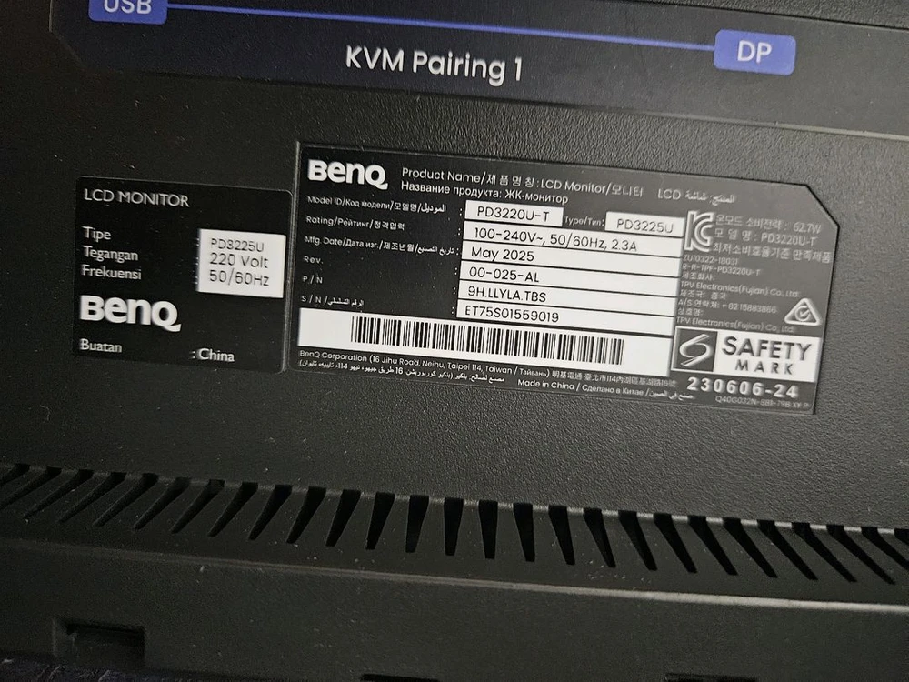 벤큐 모니터 4K UHD 32인치 프로 디자이너 모니터 이미지