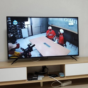 32인치 티비겸모니터 이미지