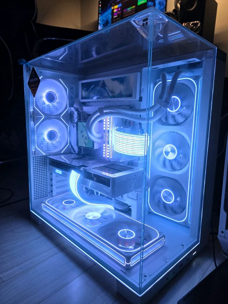 라이젠7 9800X3D RTX5080 비전 어항본체 신품 팝니다 이미지