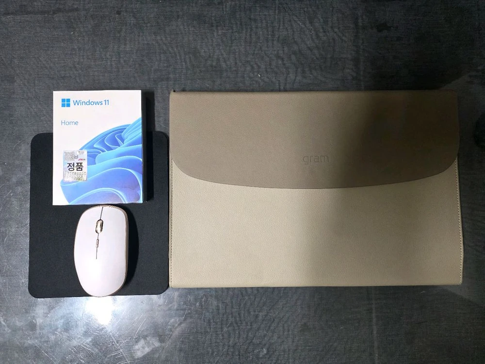 제목: [거의 새것] LG 그램 프로 16인치 (RTX 4050, 2TB, 윈도우 11 정품 포함) 280만원 이미지