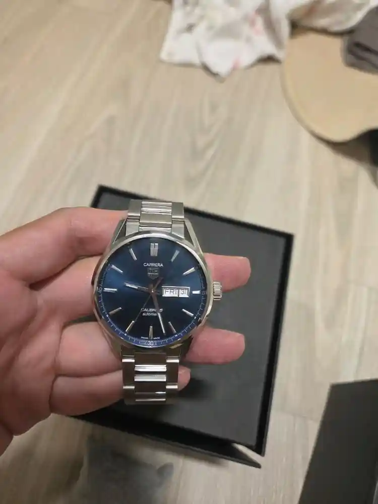 태그호이어 까레라 데이데이트 청판 41mm - 안심되는 중고거래
