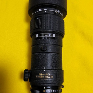 니콘 300mm망원렌즈 이미지
