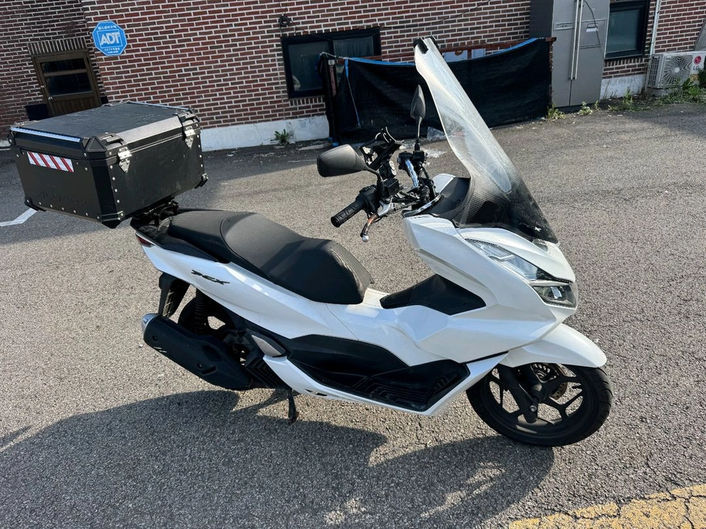 혼다 pcx125 24년 abs 화이트컬러 판매합니다 - 안심되는 중고거래