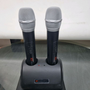 금영 무선마이크 KMC-3000 노래방 마이크 이미지