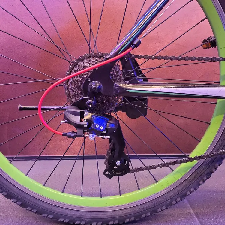 택배가능 잘정비된 26인치 24단 산악용 MTB 자전거 팝니다 이미지