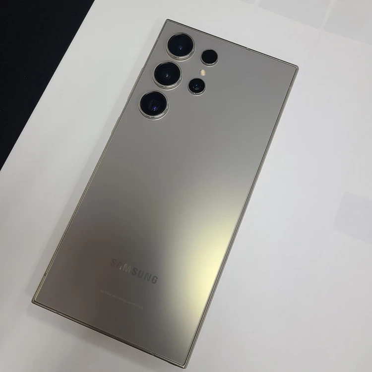 갤럭시S24울트라 256GB 그레이 KT 무잔상 중고폰 215287 이미지