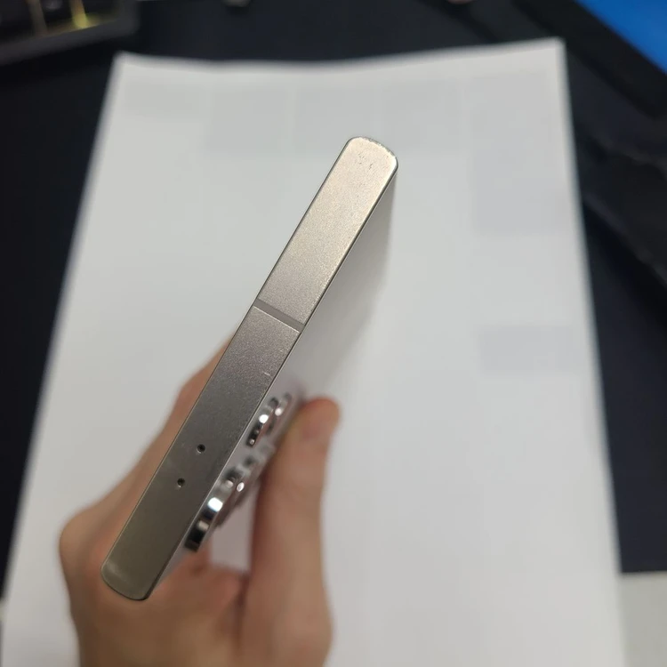 갤럭시S24울트라 256GB 그레이 KT 무잔상 중고폰 215287 이미지