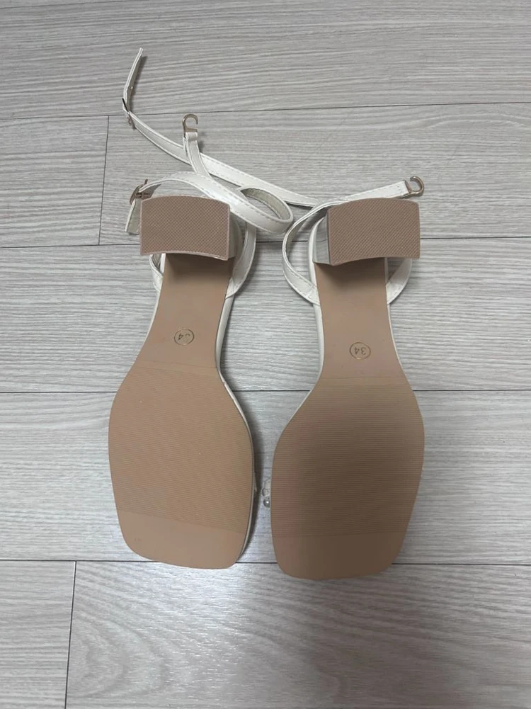 220 비즈 힐 샌들 구두 이미지