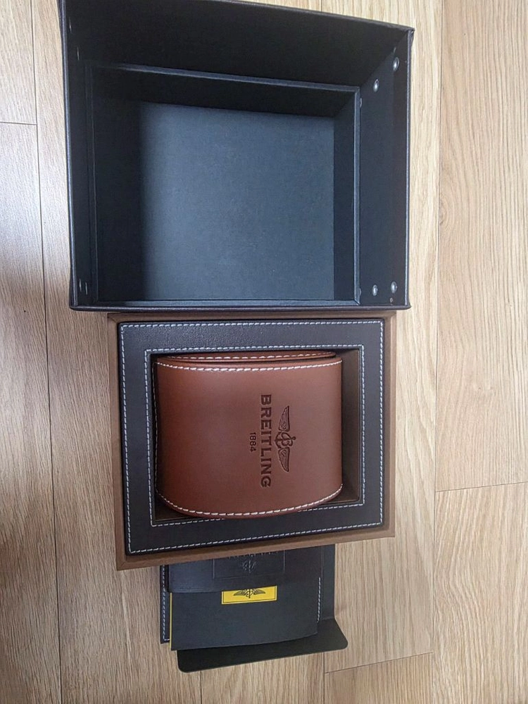 브라이틀링 슈퍼오션44mm 스페셜 - 안심되는 중고거래