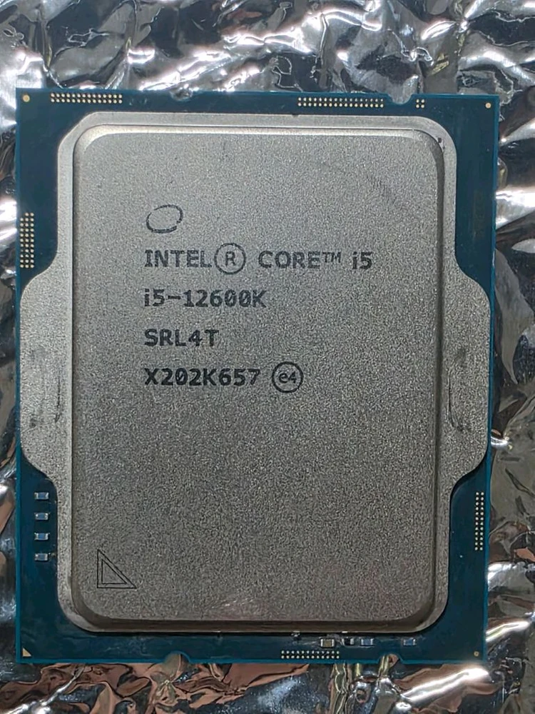 i5 12600K CPU 이미지