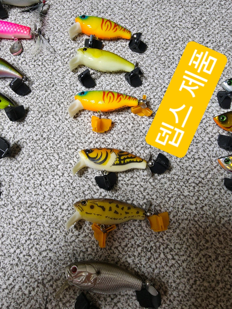 배스 낚시 루어 판매합니다. 이미지