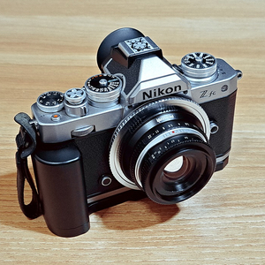 최근 구입한 Pergear 25mm F1.7 E마운트 + E-Z마운트 아답터(니콘,소니 모두사용가능) 이미지