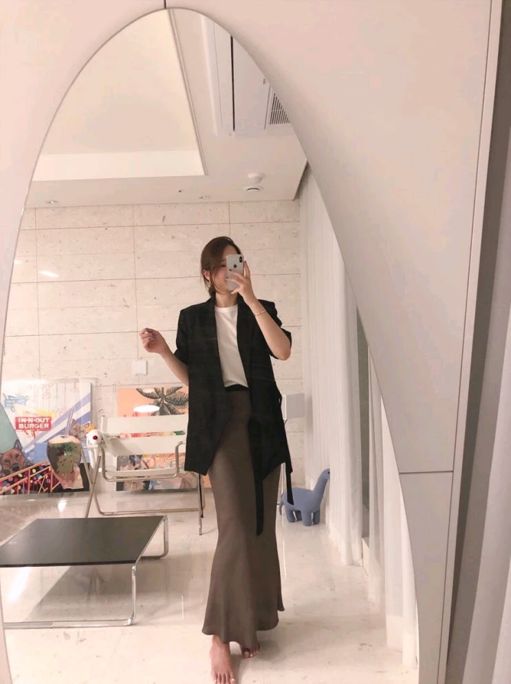 홍메리 드멜 마레 린넨 반팔 자켓 블랙 하객룩 이미지