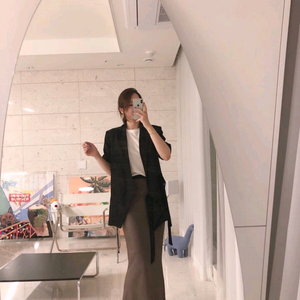 홍메리 드멜 마레 린넨 반팔 자켓 블랙 하객룩 이미지