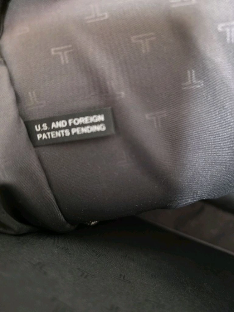 투미(TUMI) Alpha Essential Brief Laptop (품번# 26130D4) 이미지