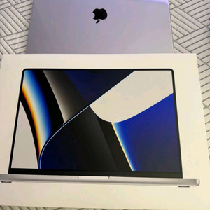 Apple MacBook Pro 16인치 M1 Pro 16GB 1TB 실버 이미지
