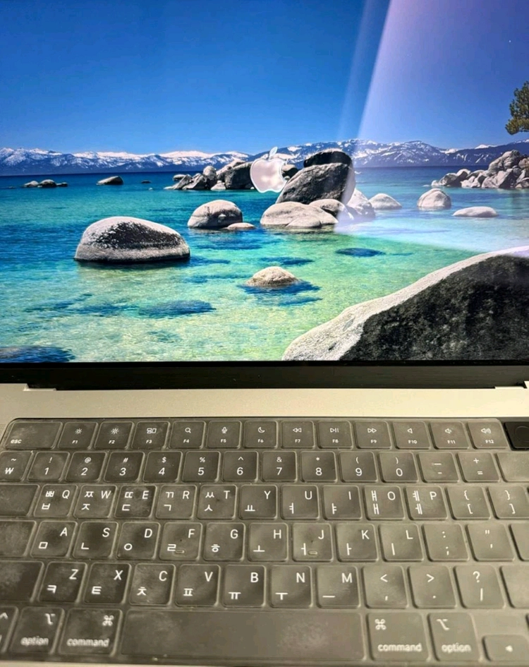 Apple MacBook Pro 16인치 M1 Pro 16GB 1TB 실버 이미지
