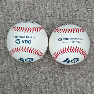 KBO 40주년 공인구 2종, 야구공 이미지