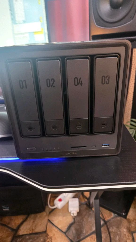 Ugreen NAS DXP 4790 Plus 판매합니다. - 안심되는 중고거래