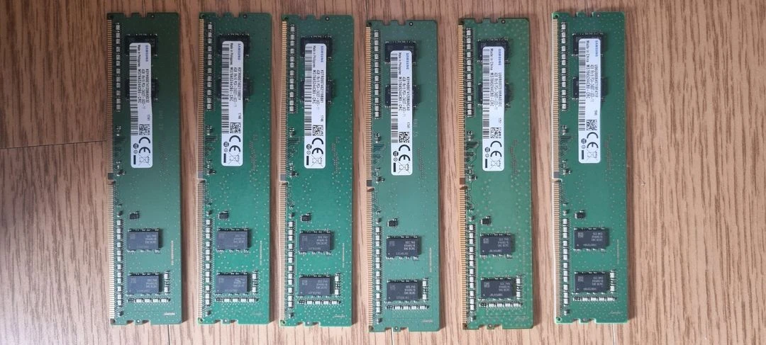 삼성 DDR4 8GB 램 / 4GB 램 데스크탑 메모리 팝니다 이미지