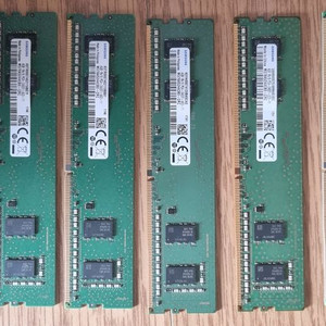 삼성 DDR4 8GB 램 / 4GB 램 데스크탑 메모리 팝니다 이미지