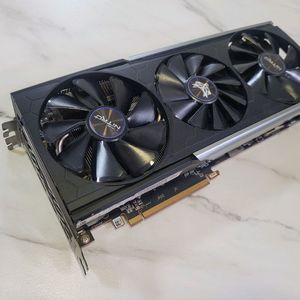 AMD 라데온 니트로+ RX5700XT OC 8G 그래픽카드 이미지