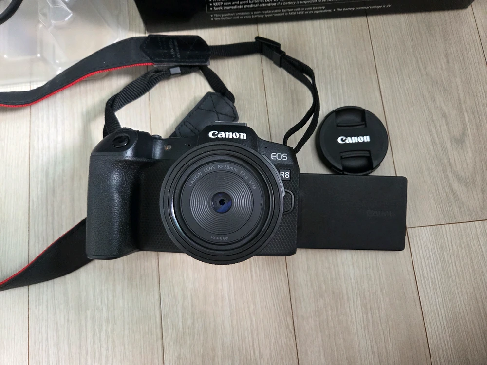 캐논 Eos R8 + RF 28mm 이미지