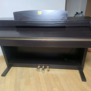 야마하 디지털피아노 CLP-330 이미지