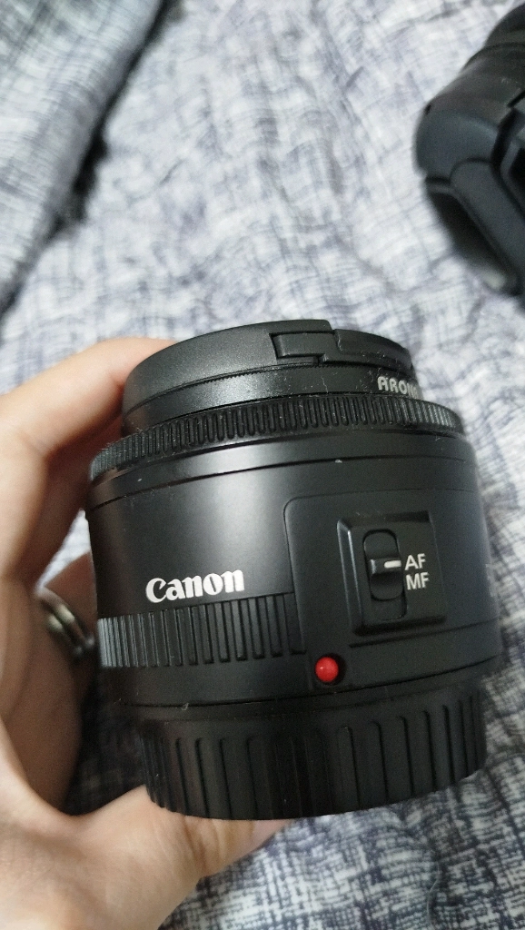 캐논 550d+ 기본렌즈 + EF 50mm 1.8 렌즈 팝니다 이미지