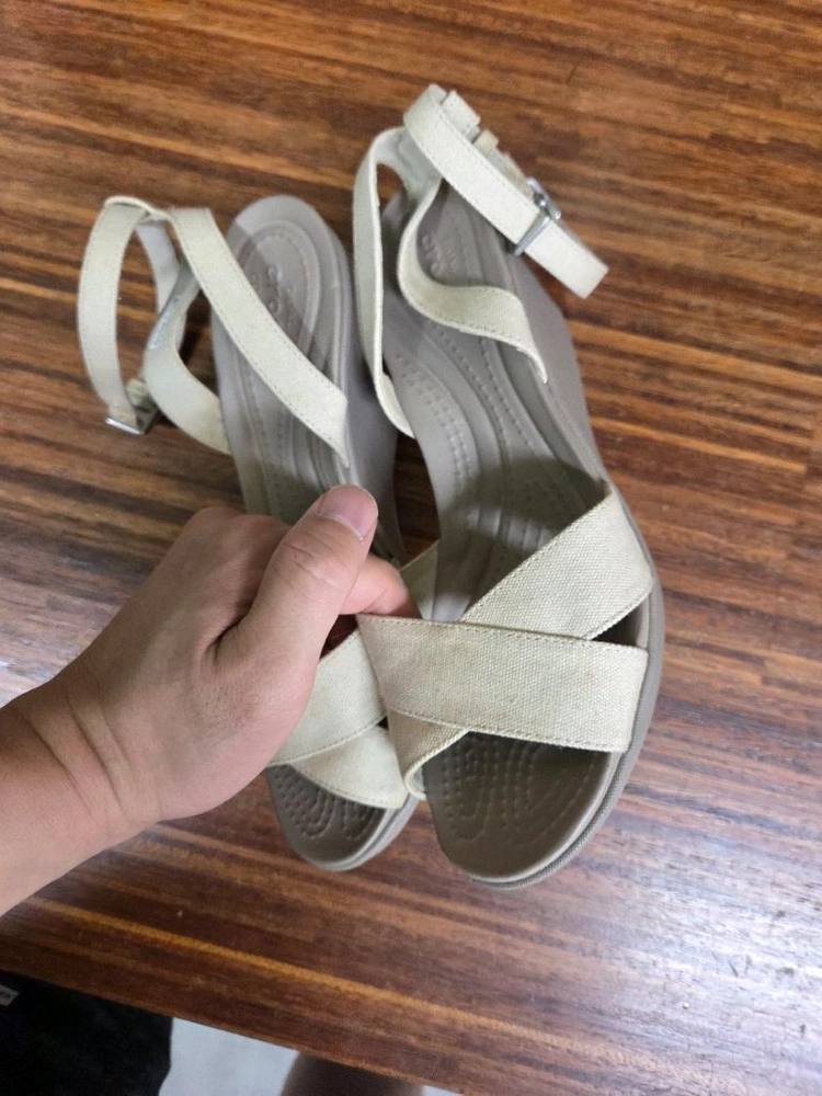 크록스 웨지힐 샌들 w8 250 이미지