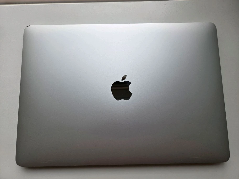 맥북에어 M1 8G / 512GB (배터리 87%, 외관 찍힘 감안) - 안심되는 중고거래