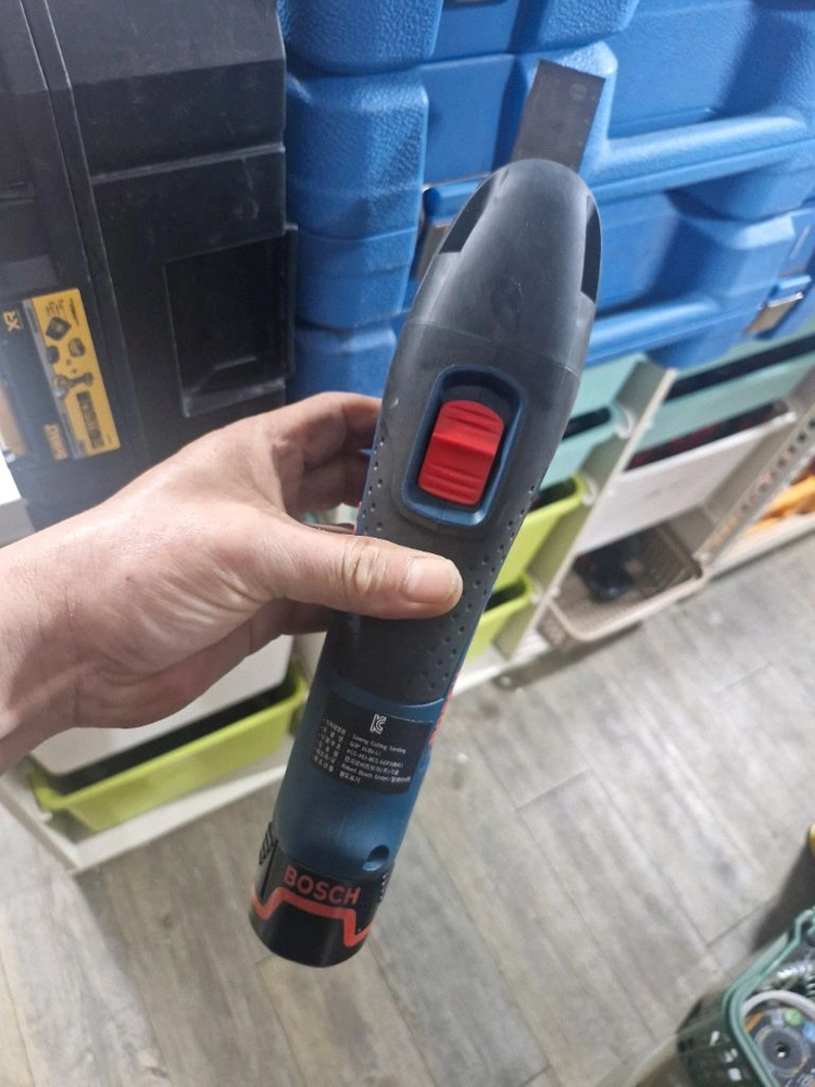 BOSCH보쉬멀티커터GOP10.8V-LI보쉬충전멀티커터만능커터미사용신품 배터리2개풀세트 이미지